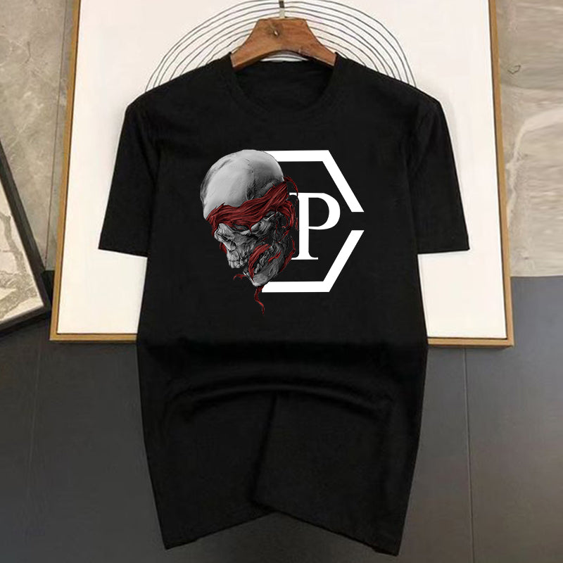 Мъжка тениска F.P. - SatModa . https://satmoda.com/products/мъжка-тениска-f-p Модерна мъжка тениска с обло деколте и свободна кройка. Материята на тениската е изключително мека и осигурява максимален комфорт през летните дни. Съчетава се