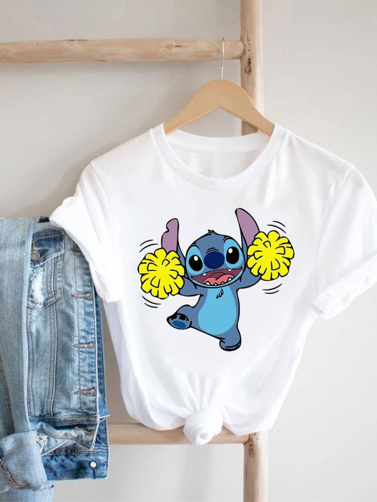 Дамска тениска Dancing Stitch - Satmoda https://satmoda.com/products/дамска-тениска-dancing-stitch Ефектна дамска тениска с обло деколте и свободна кройка. Осигурява максимален комфорт през летните дни.Съчетава се добре както с дънки, така и със спортен екип.