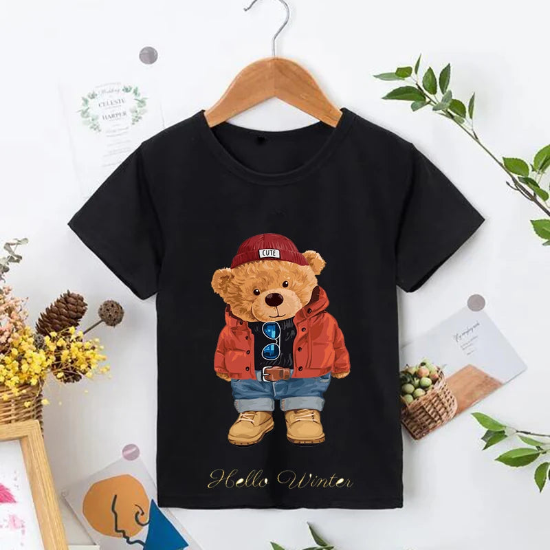 Детска тениска Hello Winter - SatModa https://satmoda.com/products/детска-тениска-hello-winter Детска тениска със забавен принт за всяко малко приключение. Мека и дишаща, за комфорт през целия ден.