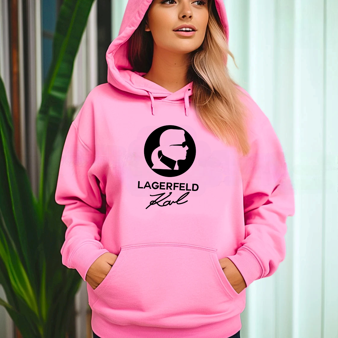 SatModa
SatModa
https://satmoda.com › products › дамски-суичър-k-l
Дамски суитчър K.L. - SatModa.
Ефектен дамски суичър с качулка и връзки.Материята на суичъра е изключително мека и приятна.Осигурява максимален комфорт и топлина през зимните дни.Памучна вата
BGN 45.00