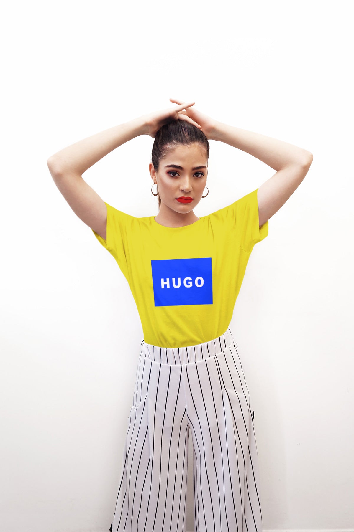 Дамска тениска Hugo Logo Blue.
Дамска тениска със стилен дизайн и висококачествени материали. Отличен избор за ежедневието и спорт. Подходяща за разнообразни поводи и комбинации.
BGN 24.90