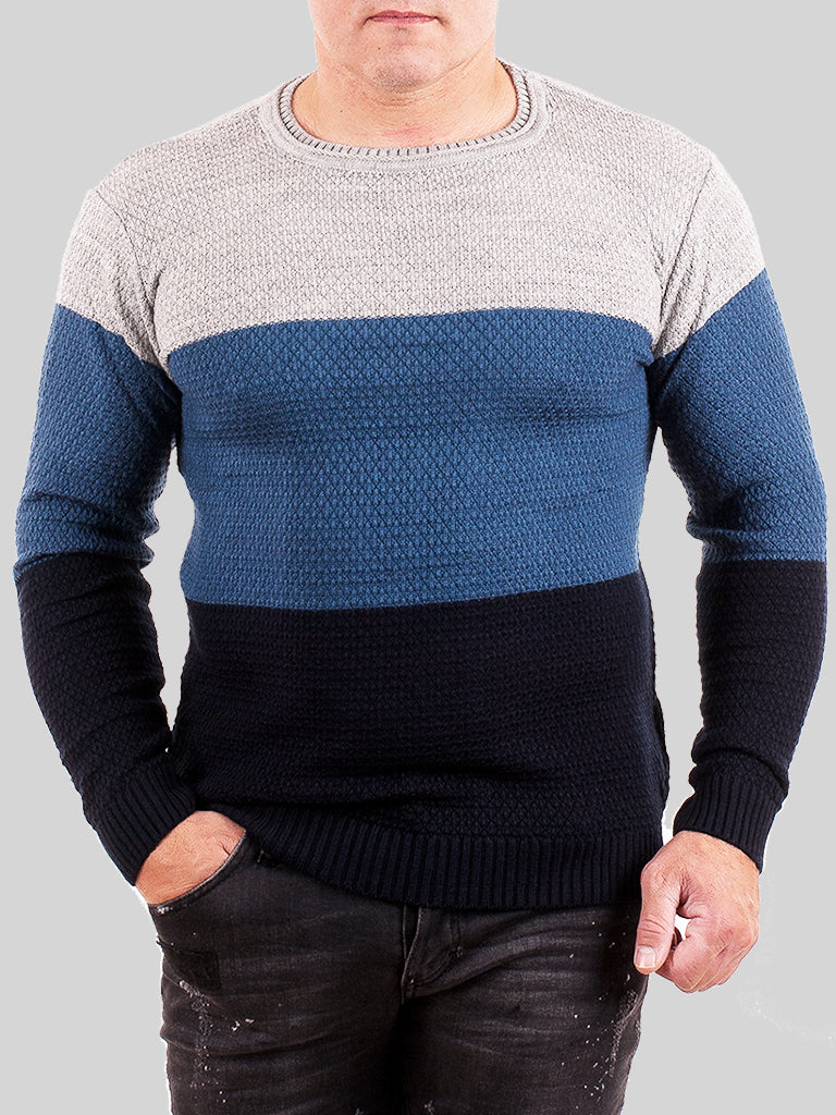 SatModa
SatModa
https://satmoda.com › products › мъжки-пуловер-color
Мъжки пуловер Color / SatModa.
Универсален мъжки пуловер от меко и еластично плетиво. Предлага комфорт и стил през по-студените месеци. Подходящ за различни поводи и стилове.
BGN 29.99