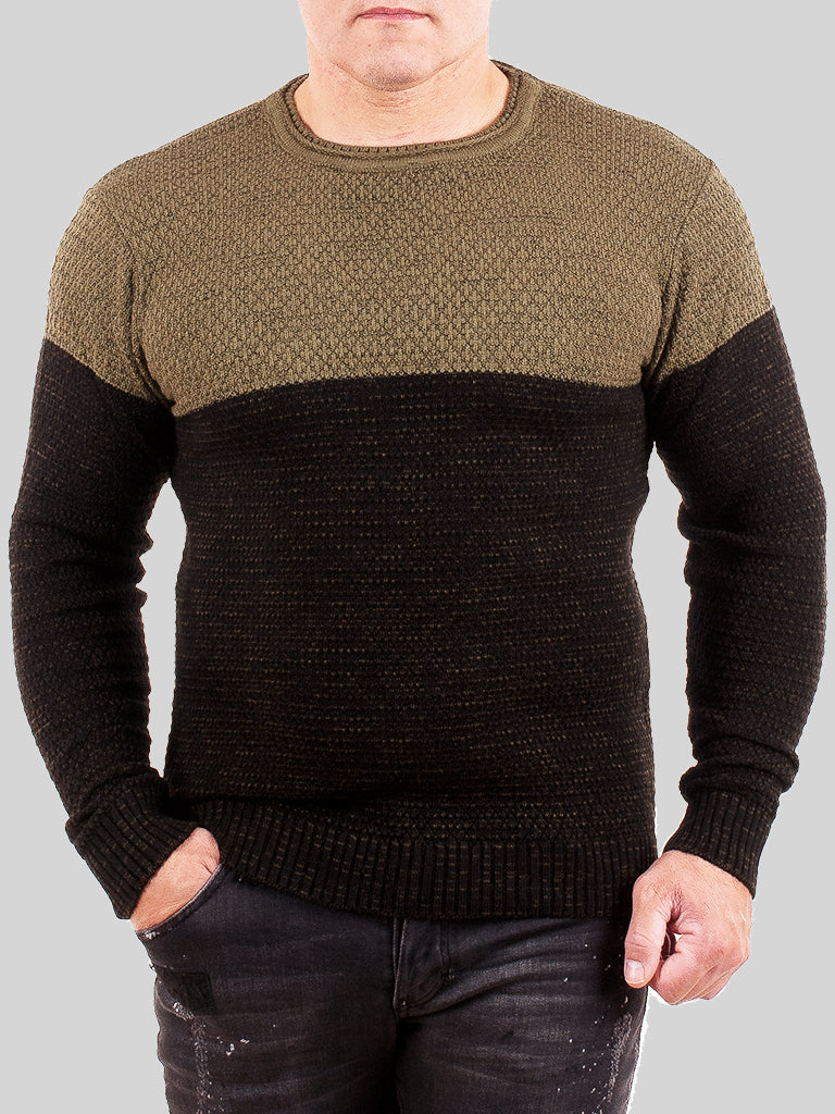 SatModa
SatModa
https://satmoda.com › products › мъжки-пуловер-brown
Мъжки пуловер Brown / SatModa.
Универсален мъжки пуловер от меко и еластично плетиво. Предлага комфорт и стил през по-студените месеци. Подходящ за различни поводи и стилове.
BGN 29.99