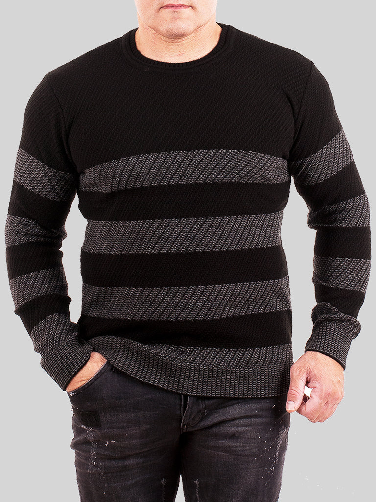 SatModa
SatModa
https://satmoda.com › products › мъжки-пуловер-holo
Мъжки пуловер Holo / SatModa .
Универсален мъжки пуловер от меко и еластично плетиво. Предлага комфорт и стил през по-студените месеци. Подходящ за различни поводи и стилове.
BGN 29.99