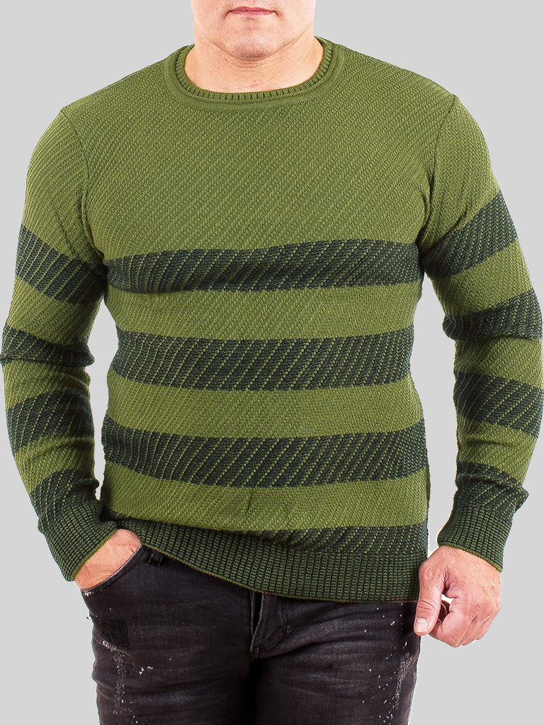 SatModa
SatModa
https://satmoda.com › products › мъжки-пуловер-green
Мъжки пуловер Green / SatModa .
Универсален мъжки пуловер от меко и еластично плетиво. Предлага комфорт и стил през по-студените месеци. Подходящ за различни поводи и стилове.
BGN 29.99