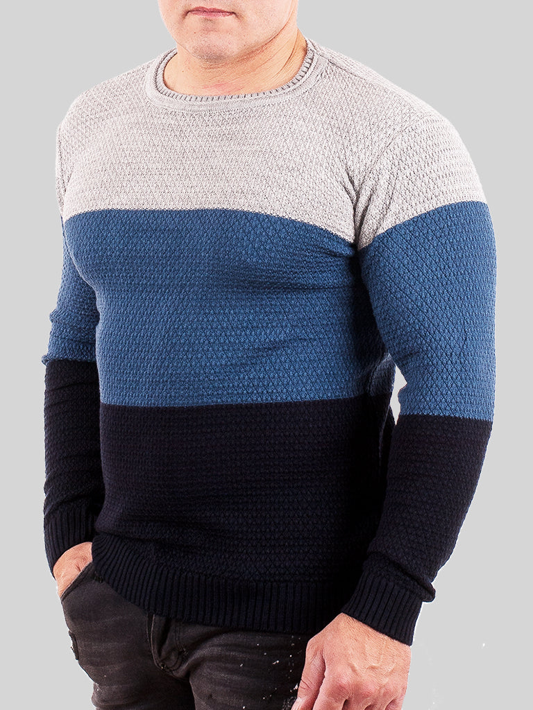 SatModa
SatModa
https://satmoda.com › products › мъжки-пуловер-color
Мъжки пуловер Color / SatModa.
Универсален мъжки пуловер от меко и еластично плетиво. Предлага комфорт и стил през по-студените месеци. Подходящ за различни поводи и стилове.
BGN 29.99
