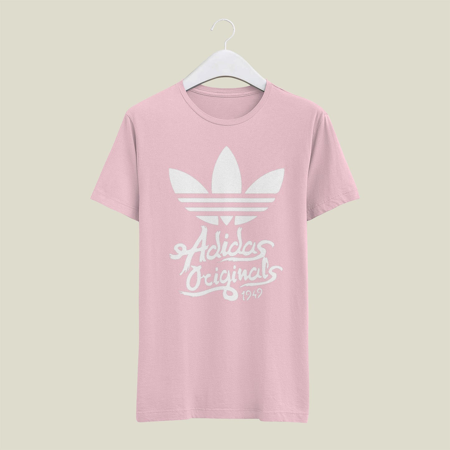 Дамска тениска Аdidas Originals
Ефектна дамска тениска с обло деколте и свободна кройка. Осигурява максимален комфорт през летните дни.Съчетава се добре както с дънки, така и със спортен екип.
BGN 24.90