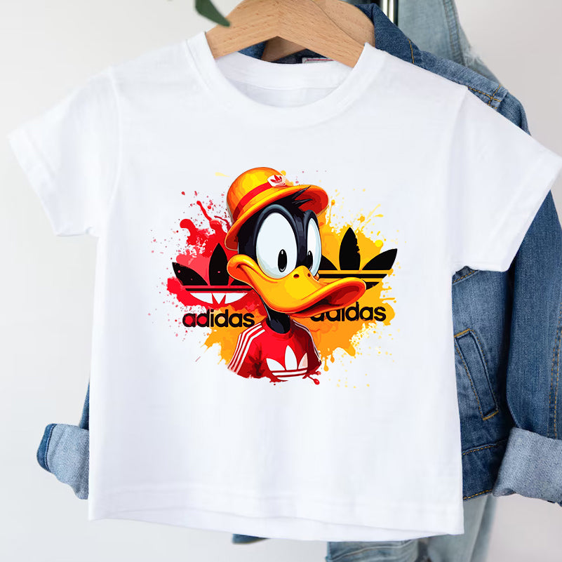 SatModa SatModa https://satmoda.com › products › детска-тениска-adidas-duk Детска тениска Adidas Duk / SatModa Детска тениска със забавен принт за всяко малко приключение. Мека и дишаща, за комфорт през целия ден. BGN 23.60
