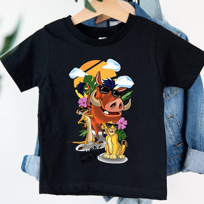 SatModa SatModa https://satmoda.com › products › детска-тениска-matata-family Детска тениска Matata Family / SatModa Детска тениска със забавен принт за всяко малко приключение. Мека и дишаща, за комфорт през целия ден. BGN 23.60