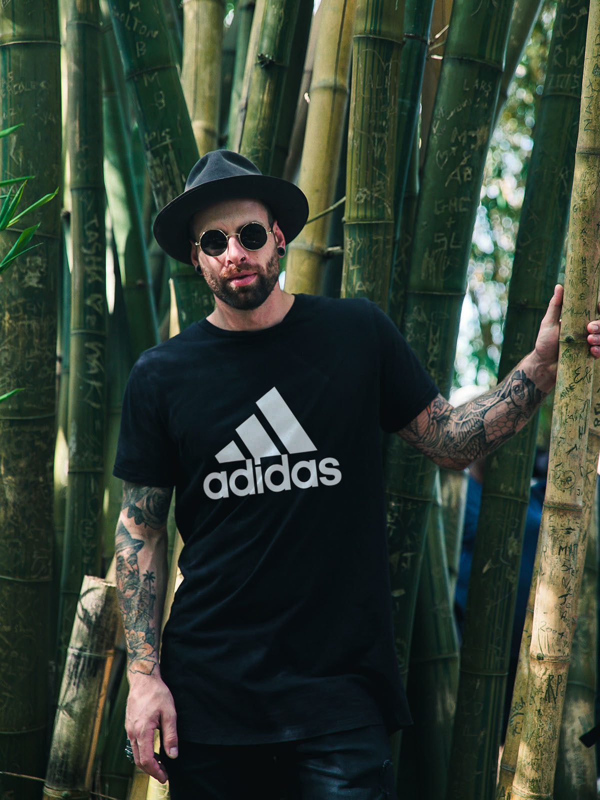 Мъжка тениска Adidas Logo/SatModa
Модерна мъжка тениска с обло деколте и свободна кройка. Материята на тениската е изключително мека и осигурява максимален комфорт през летните дни. Съчетава...