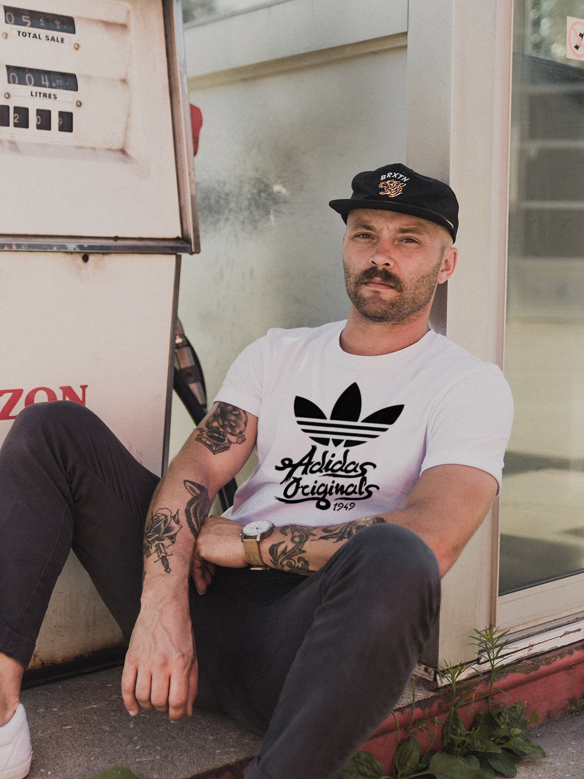 Мъжка тениска Adidas Originals
Модерна мъжка тениска с обло деколте и свободна кройка. Материята на тениската е изключително мека и осигурява максимален комфорт през летните дни. Съчетава...