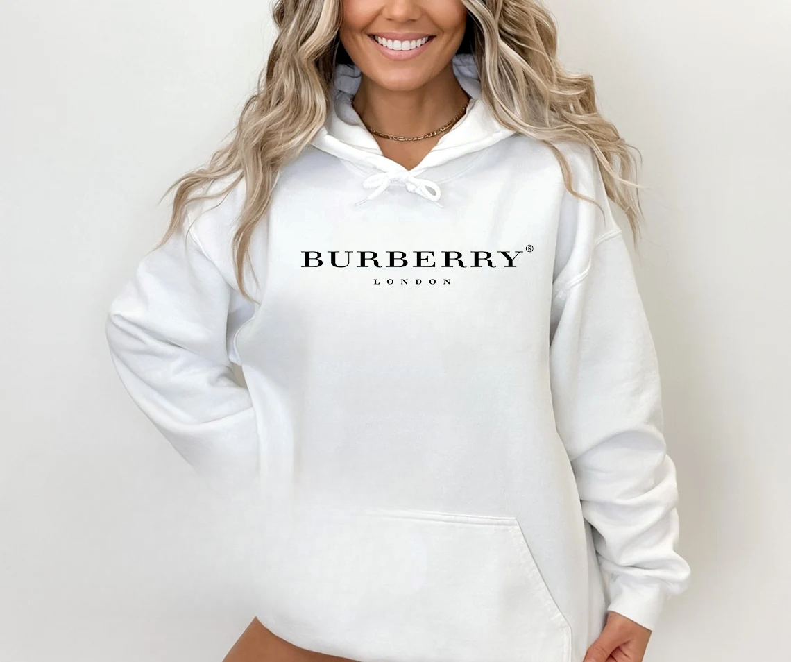 SatModa
SatModa
https://satmoda.com › products › дамски-суичър-burberry-london
Дамски суитчър Burberry London / SatModa
Ефектен дамски суичър с качулка и връзки.Материята на суичъра е изключително мека и приятна.Осигурява максимален комфорт и топлина през зимните дни.Памучна вата
BGN 45.00