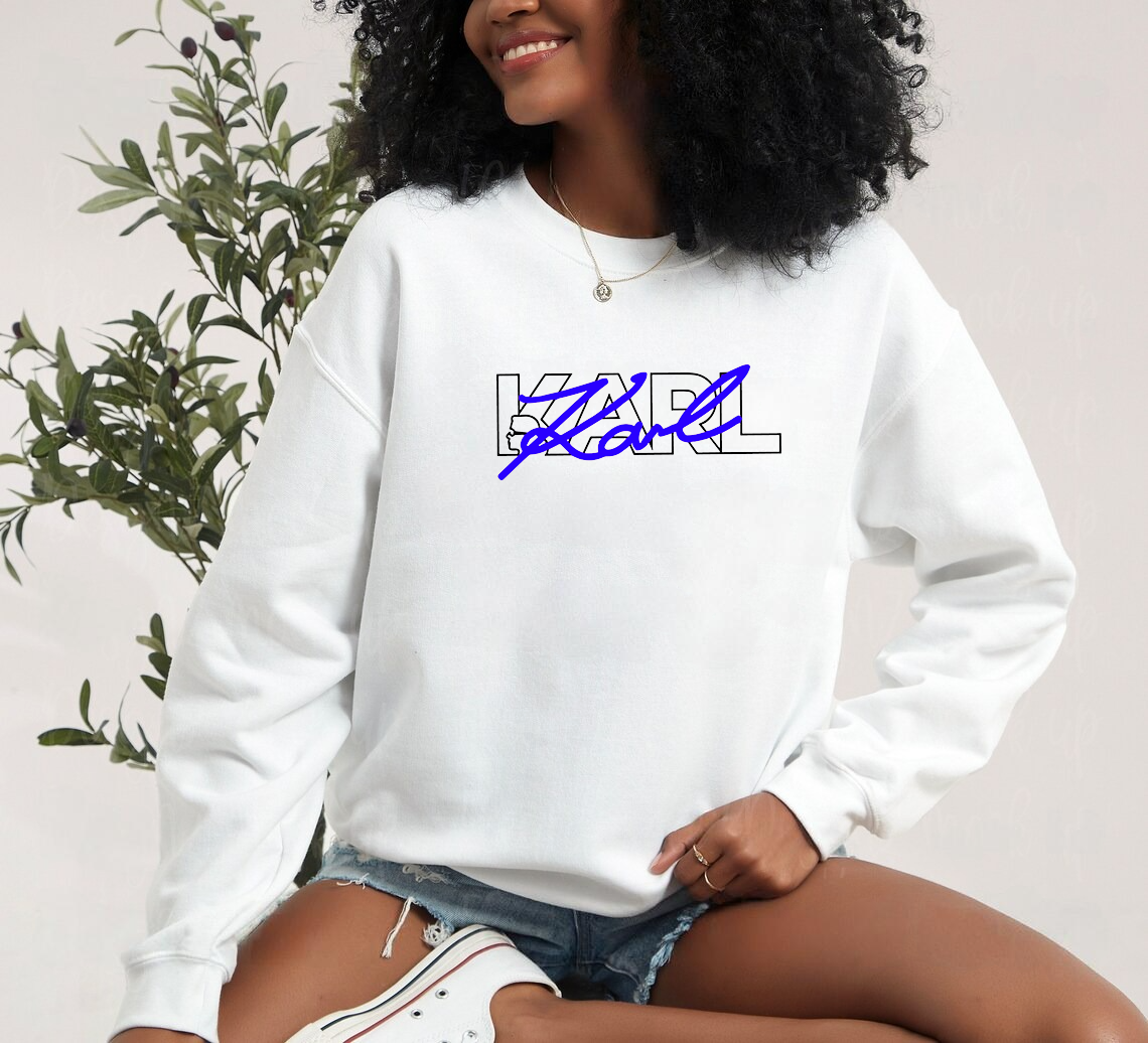 SatModa
SatModa
https://satmoda.com › products › дамска-блуза-karl-blue
Дамска блуза Karl Blue / SatModa
Ватирана блуза с обло деколте и свободна кройка. Материята на блузата е изключително мека и приятна. Осигурява максимален комфорт и топлина през зимните дни.
BGN 36.00