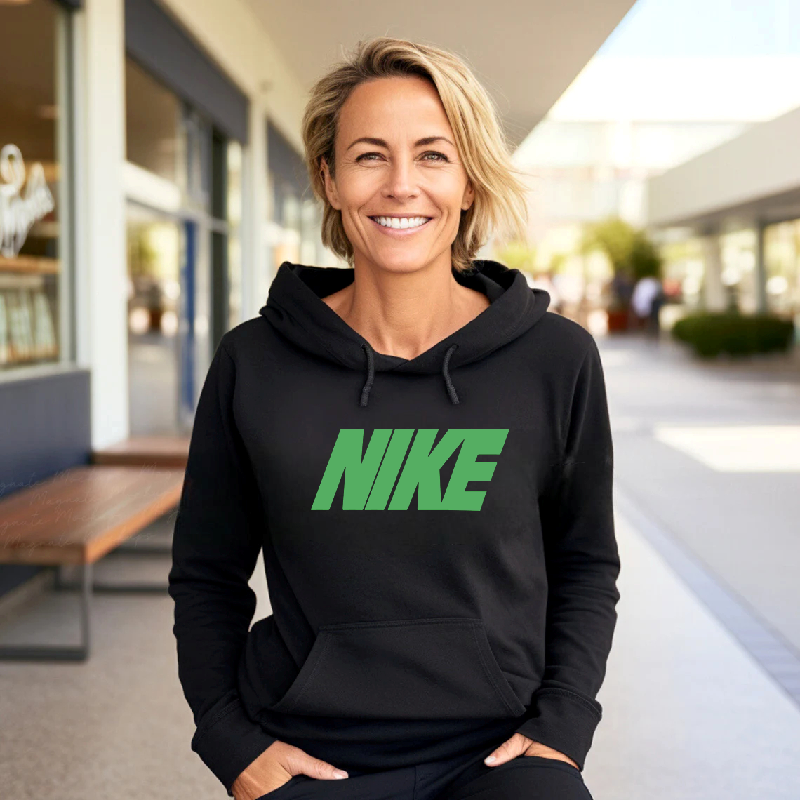 SatModa
SatModa
https://satmoda.com › products › дамски-суичър-nike-neon
Дамски суичър Nike Green
Ефектен дамски суичър с качулка с връзки. Материята на блузата е изключително мека и приятна. Осигурява максимален комфорт и топлина през зимните дни. 100% Памук
BGN 45.00
