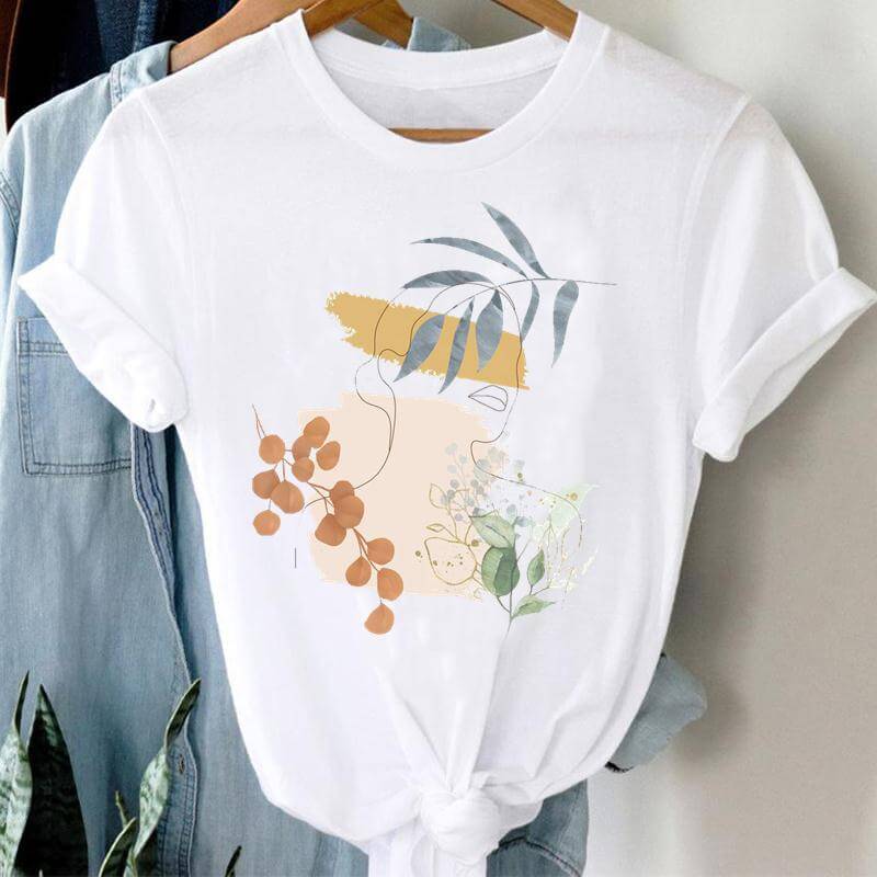 Дамска тениска Art Woman - SatModa https://satmoda.com/products/дамска-тениска-art-woman Ефектна дамска тениска с обло деколте и свободна кройка. Осигурява максимален комфорт през летните дни.Съчетава се добре както с дънки, така и със спортен екип.