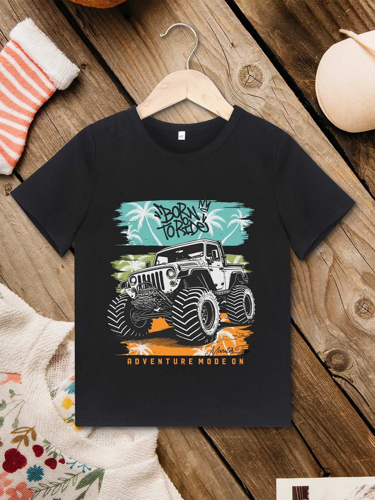 Детска тениска Born to Ride- SatModa. https://satmoda.com/products/детска-тениска-born-to-ride Детска тениска със забавен принт за всяко малко приключение. Мека и дишаща, за комфорт през целия ден.
