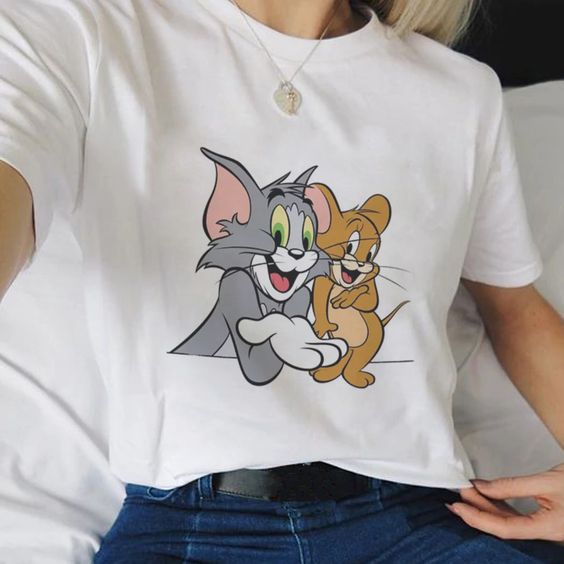 SatModa
SatModa
https://satmoda.com › products › дамска-тениска-tom-jerry-friends
Дамска Тениска Tom&Jerry Friends - SatModa..
Открийте Дамска тениска Love is Wild със 100% памучна материя, обло деколте и свободна кройка. Идеална за летния гардероб. Пере се лесно на 40°.
BGN 14.00