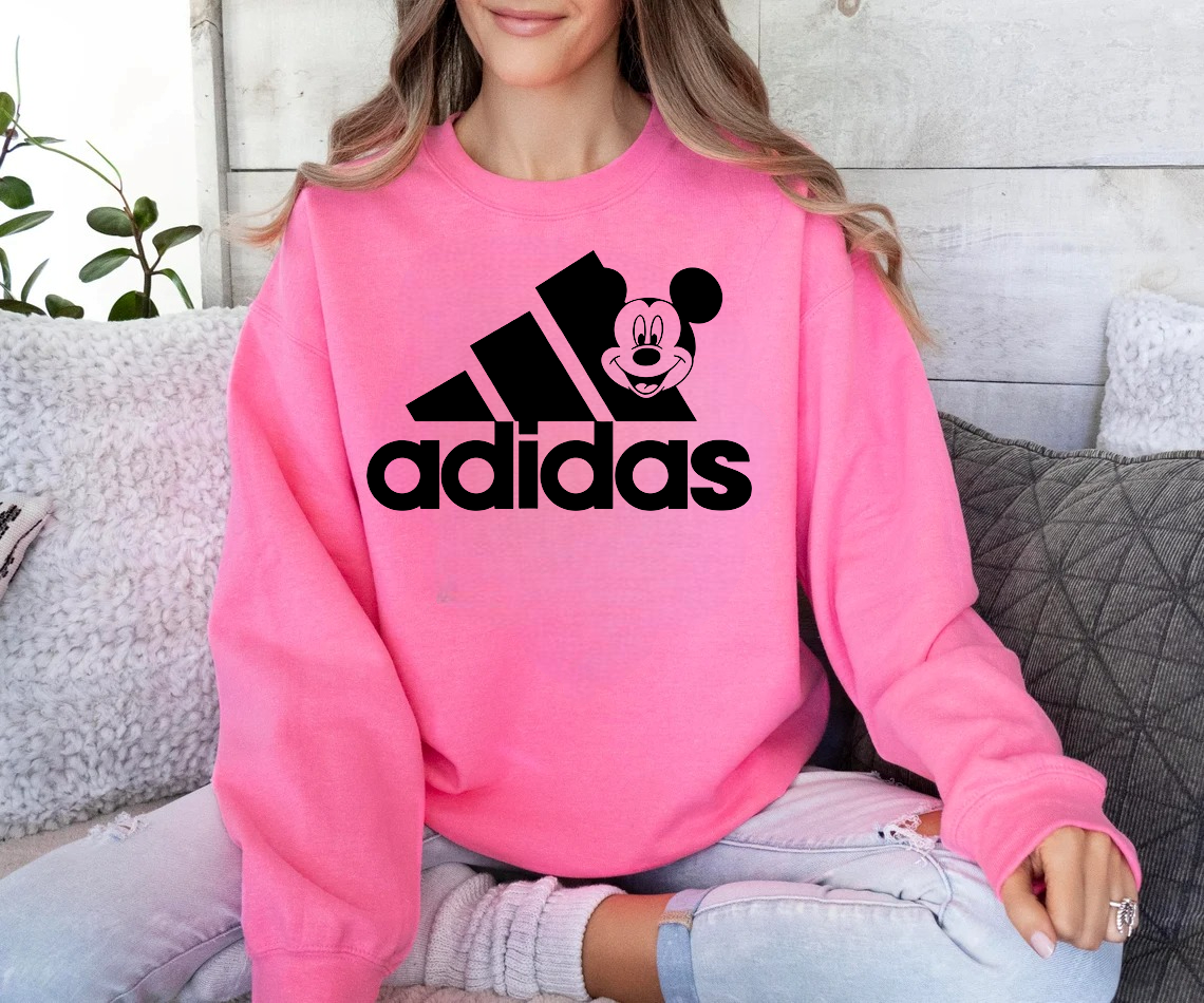 SatModa
https://satmoda.com › products › дамска-блуза-adidas-mickey
Дамска блуза Adidas Mickey/SatModa
Ватирана блуза с обло деколте и свободна кройка. Материята на блузата е изключително мека и приятна. Осигурява максимален комфорт и топлина през зимните дни.
BGN 36.00