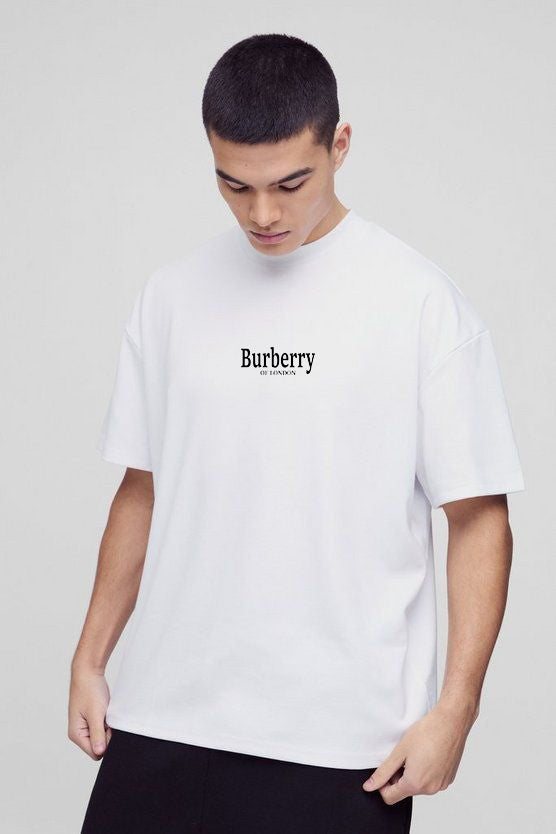 Мъжка тениска Oversize Burberry Small
Тениска с обло деколте и свободна кройка. Материята на тениската е изключително мека и осигурява максимален комфорт през летните дни. Съчетава се добре с елеган…
BGN 36.90