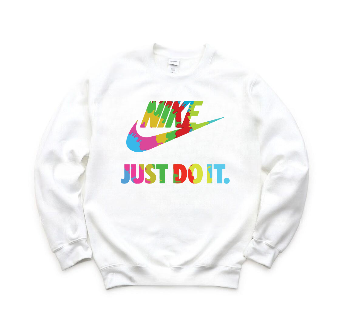 SatModa
SatModa
https://satmoda.com › products › дамска-блуза-colorful-nike
Дамска блуза Colorful Nike/SatModa
Ватирана блуза с обло деколте и свободна кройка. Материята на блузата е изключително мека и приятна. Осигурява максимален комфорт и топлина през зимните дни.
BGN 36.00