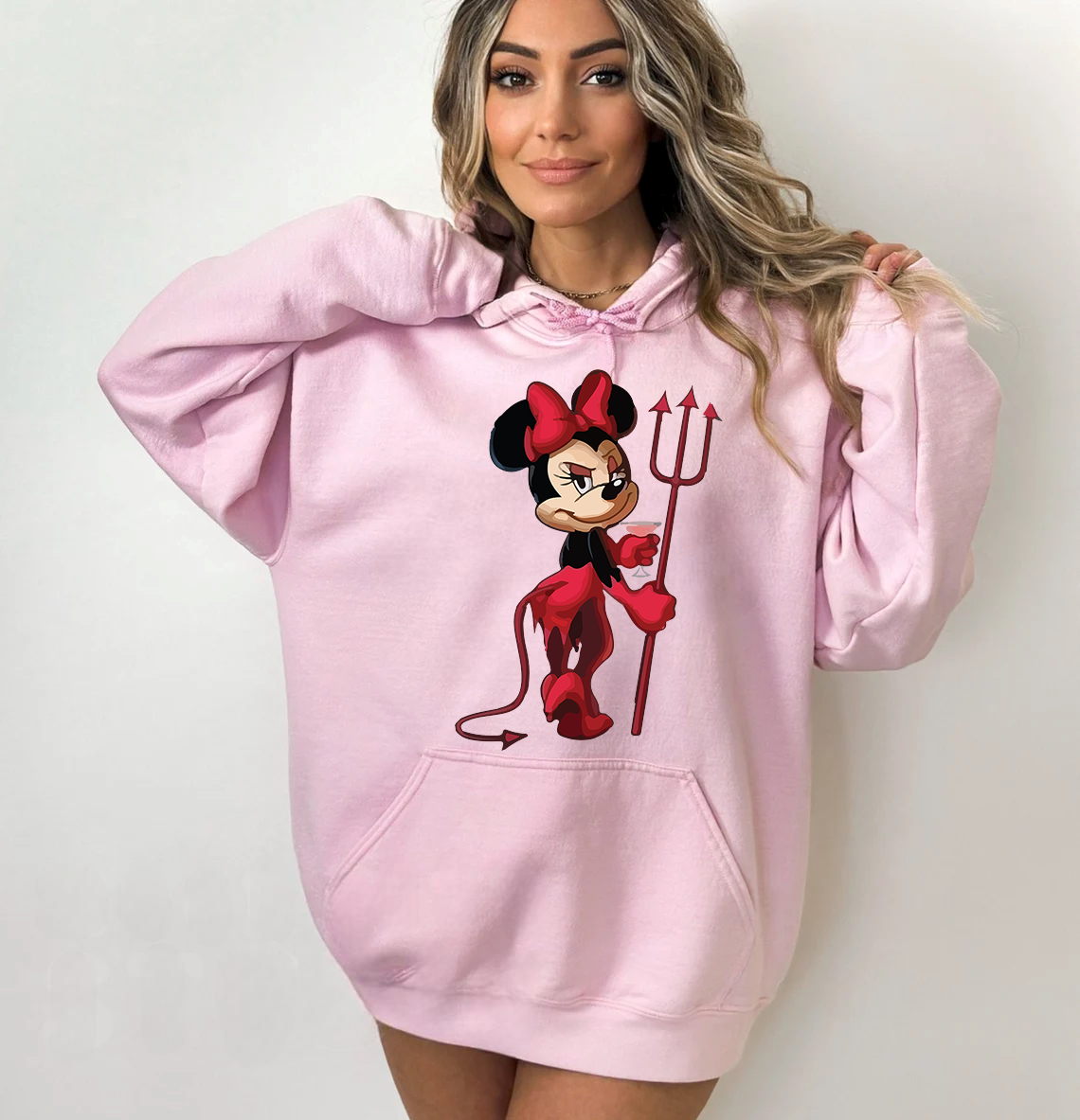 SatModa
SatModa
https://satmoda.com › products › дамски-суичър-minnie-the-devil
Дамски суитчър Minnie the Devil- SatModa
Ефектен дамски суичър с качулка и връзки.Материята на суичъра е изключително мека и приятна.Осигурява максимален комфорт и топлина през зимните дни.Памучна вата
BGN 45.00