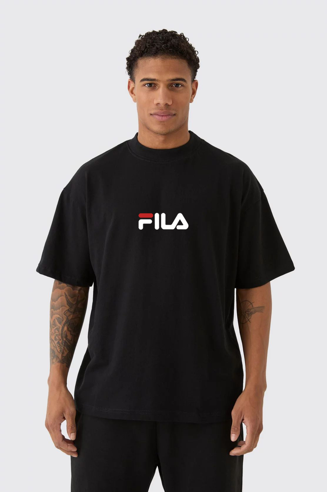 Мъжка тениска Oversize Fila/SatModa
Тениска с обло деколте и свободна кройка. Материята на тениската е изключително мека и осигурява максимален комфорт през летните дни. Съчетава се добре с елеган…
BGN 36.90