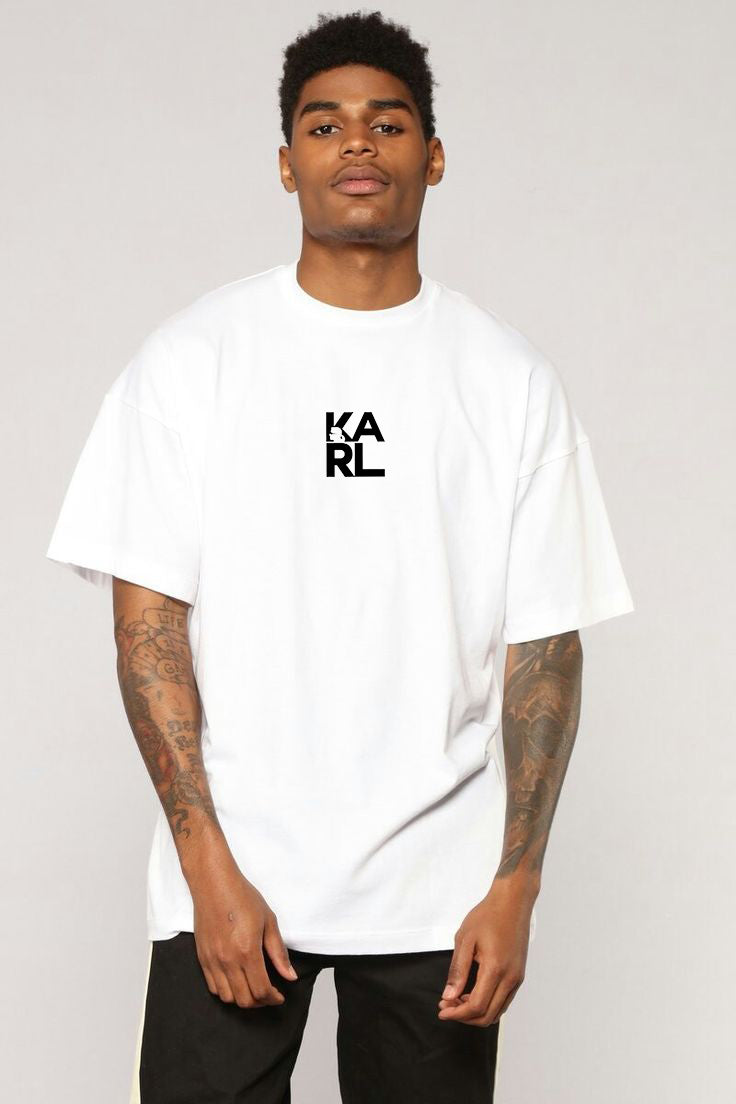Мъжка тениска Oversize Karl Head
Тениска с обло деколте и свободна кройка. Материята на тениската е изключително мека и осигурява максимален комфорт през летните дни. Съчетава се добре с елеган…
BGN 36.90