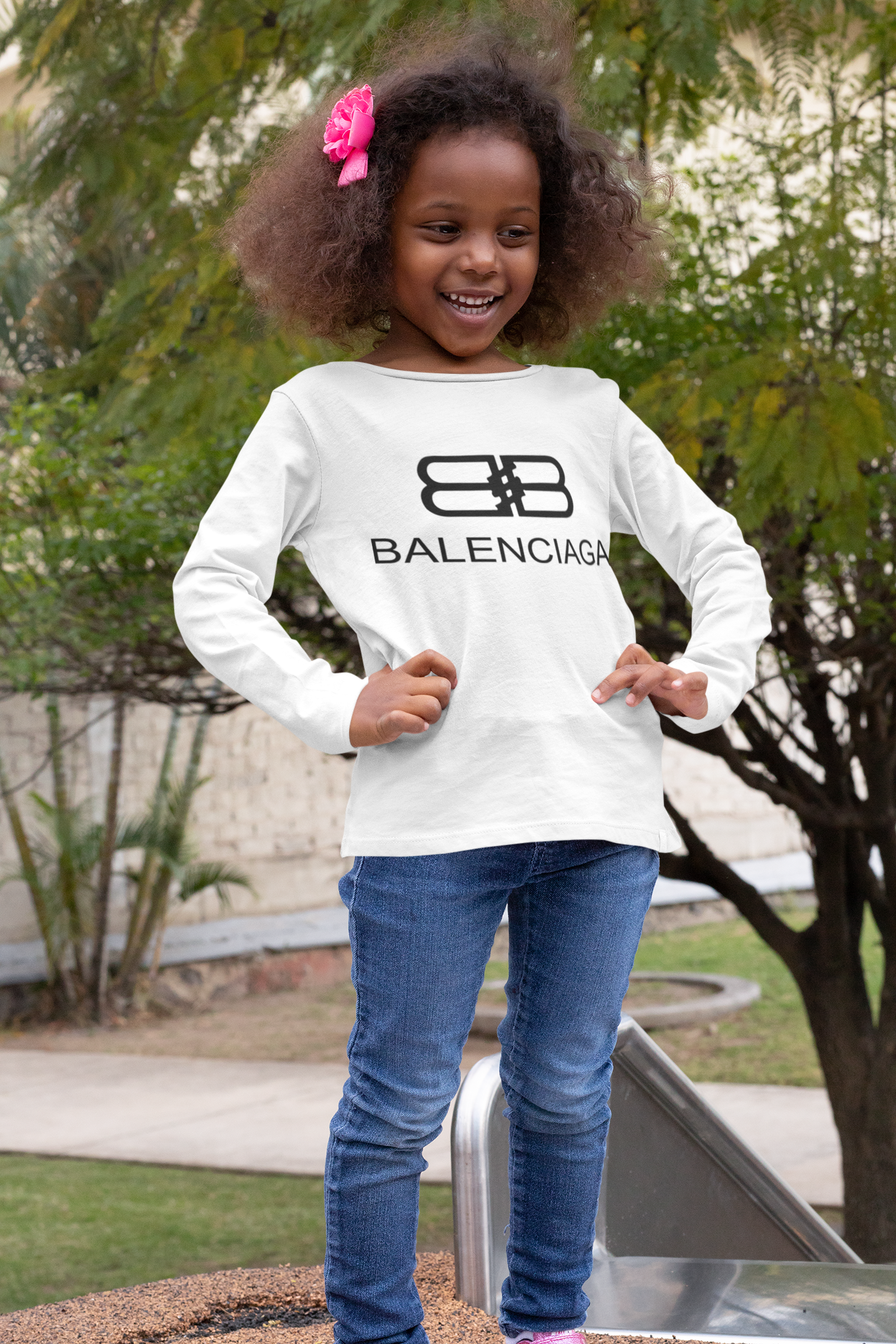 Детска блуза Balenciaga Classic / SatModa
Мека памучна блуза за деца, идеална за всекидневна употреба. Дишаща, хипоалергенна и удобна. Доставка в цялата страна. Размери 3-12 г. Пастелни цветове.
BGN 26.60