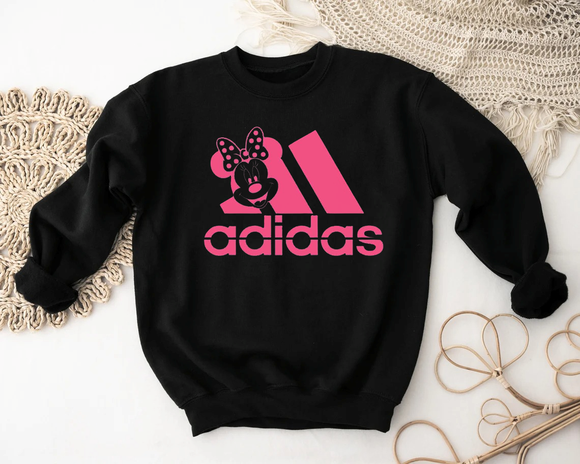 SatModa
SatModa
https://satmoda.com › products › дамска-блуза-adidas-mickey-pink
Дамска блуза Adidas Mickey/SatModa.
Ватирана блуза с обло деколте и свободна кройка. Материята на блузата е изключително мека и приятна. Осигурява максимален комфорт и топлина през зимните дни.
BGN 36.00