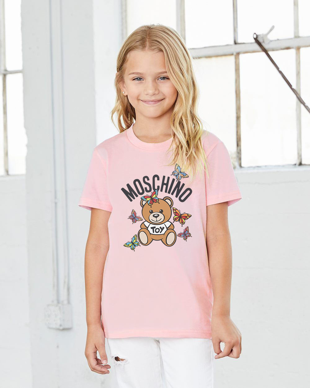 Детска тениска Moschino Butterfly
Детска тениска със забавен принт за всяко малко приключение. Мека и дишаща, за комфорт през целия ден.
BGN 23.90