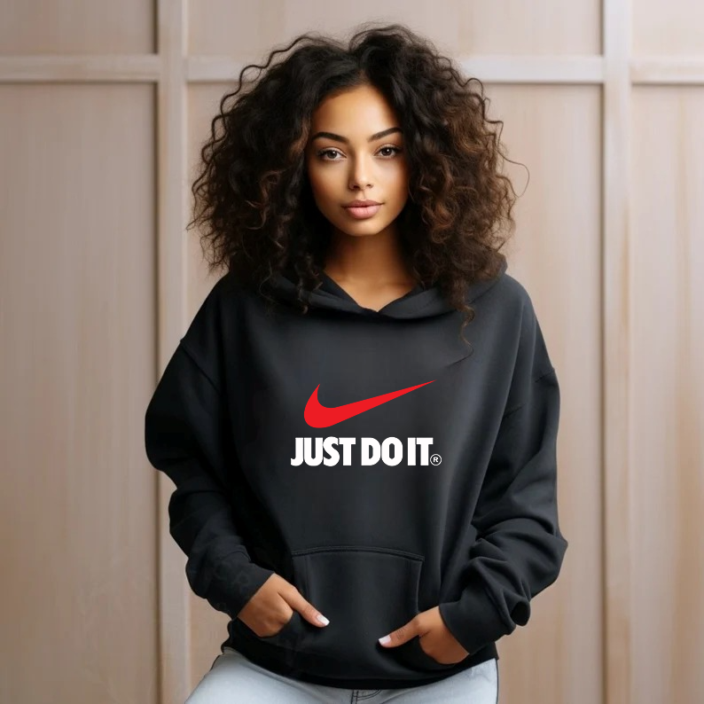 SatModa
SatModa
https://satmoda.com › products › дамски-суичър-nike
Дамски суитчър Nike / SatModa
Ефектен дамски суичър с качулка и връзки.Материята на суичъра е изключително мека и приятна.Осигурява максимален комфорт и топлина през зимните дни.Памучна вата
BGN 45.00