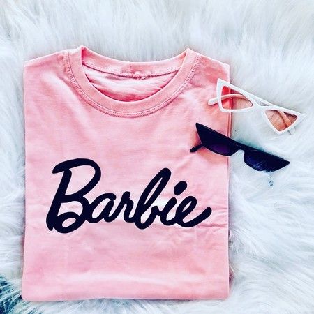 SatModa
SatModa
https://satmoda.com › products › дамска-тениска-barbie-logo
Дамска Тениска Barbie Logo - SatModa
Открийте Дамска тениска Love is Wild със 100% памучна материя, обло деколте и свободна кройка. Идеална за летния гардероб. Пере се лесно на 40°.
BGN 14.00