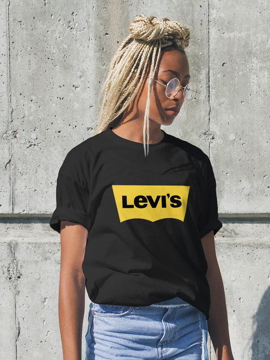 Дамска тениска Yellow Levi's
Дамска тениска със стилен дизайн и висококачествени материали. Отличен избор за ежедневието и спорт. Подходяща за разнообразни поводи и комбинации.
BGN 24.90