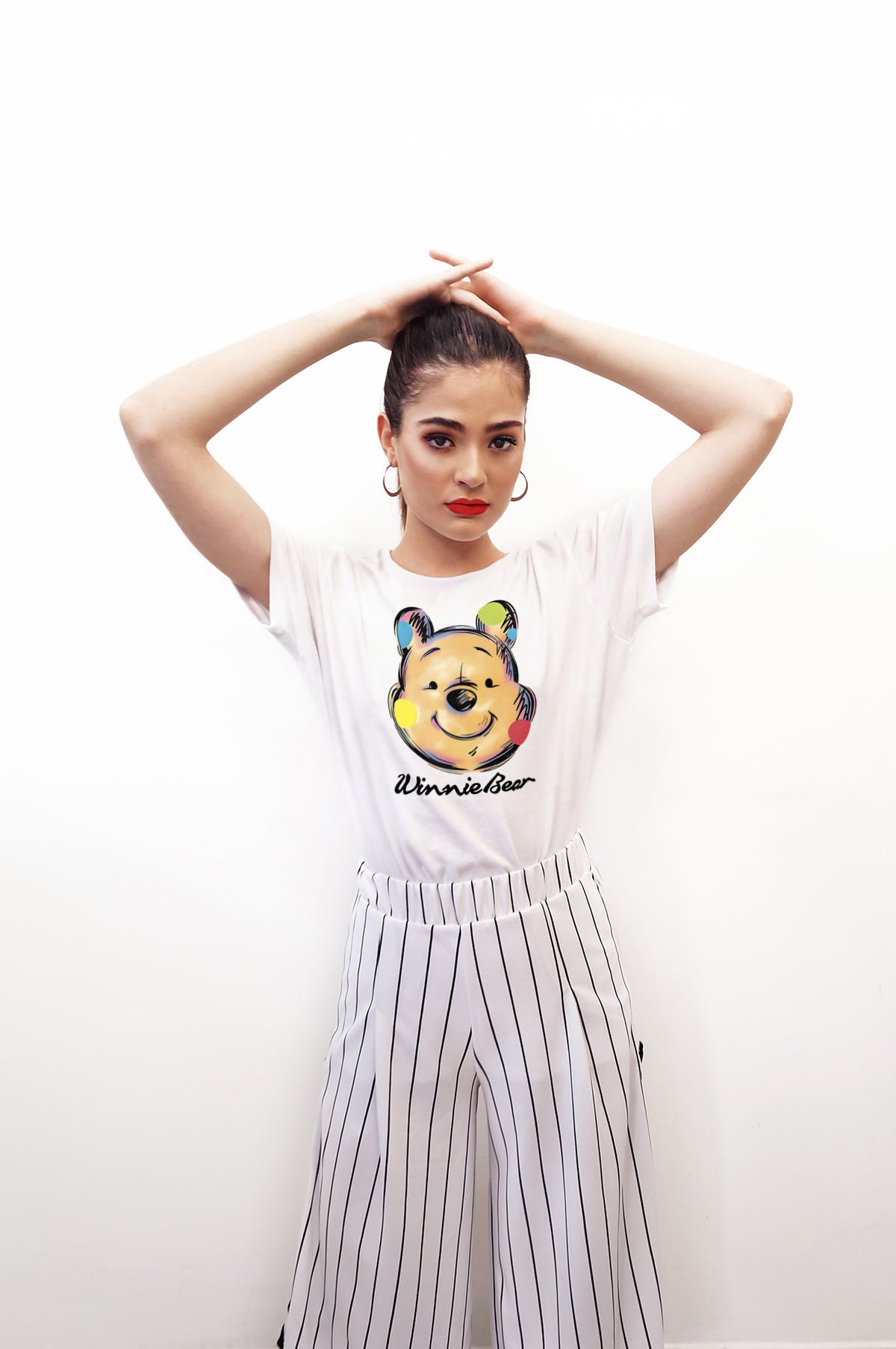 Дамска тениска Winnie Bear
Дамска тениска със стилен дизайн и висококачествени материали. Отличен избор за ежедневието и спорт. Подходяща за разнообразни поводи и комбинации.
BGN 24.90