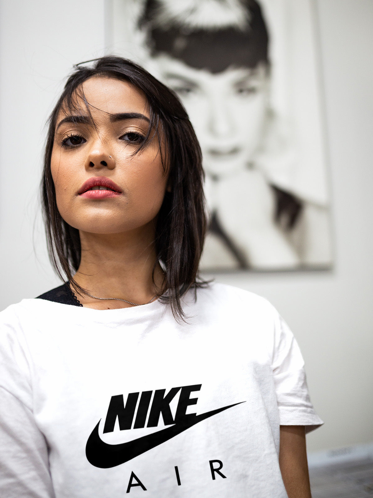 SatModa
SatModa
https://satmoda.com › products › nike-air-1-дамска-тениска
Дамска тениска Nike Air / SatModa
Дамска Тениска с обло деколте и свободна кройка.Материята на тениската е изключително мека и осигурява максимален комфорт през летните дни.
BGN 24.90