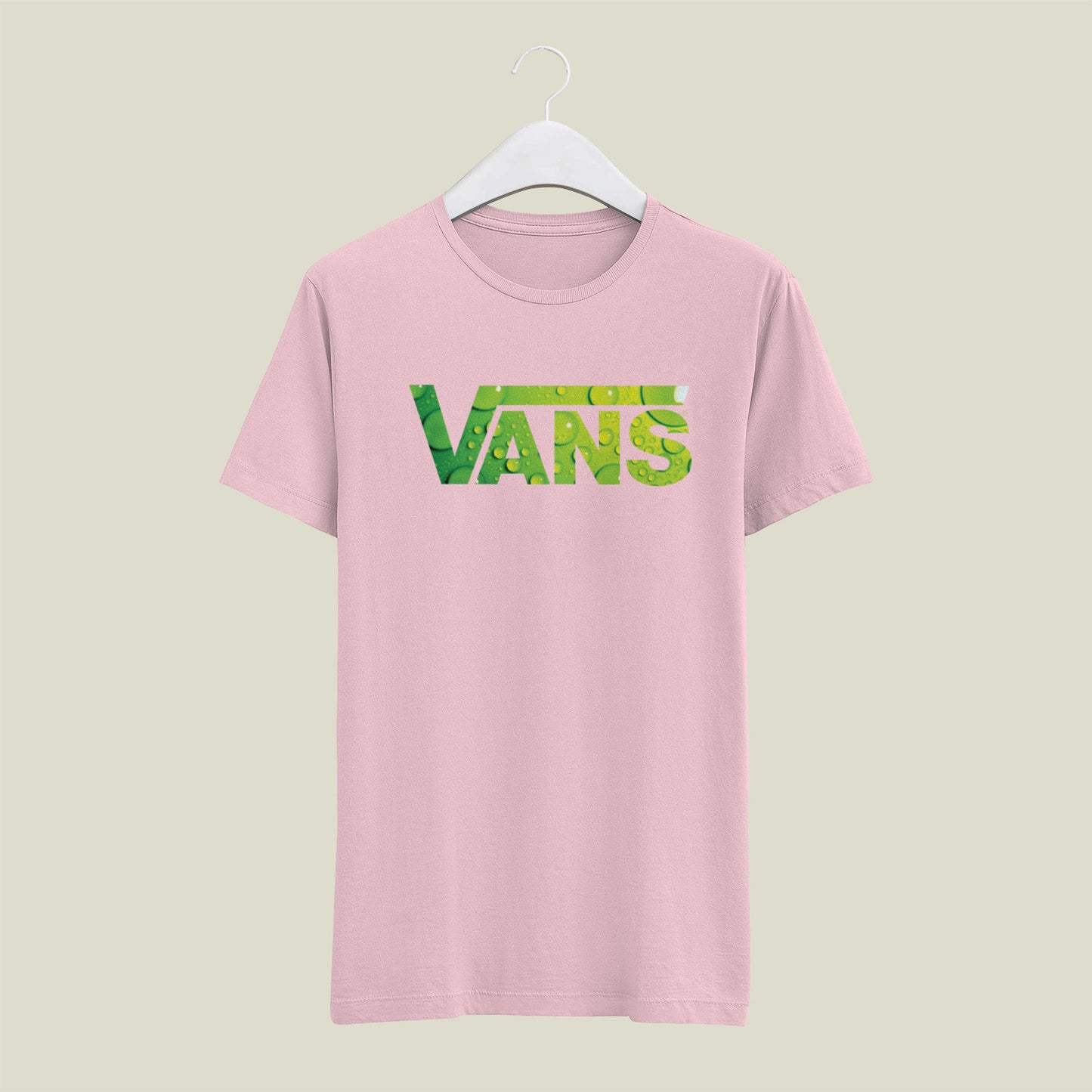SatModa SatModa https://satmoda.com › products › дамска-тениска-vans Дамска тениска vans / SatModa. Дамска тениска със стилен дизайн и висококачествени материали. Отличен избор за ежедневието и спорт. Подходяща за разнообразни поводи и комбинации. BGN 24.90