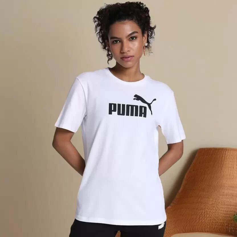 Дамска тениска P* Classic - SatModa https://satmoda.com/products/дамска-тениска-p-classic Ефектна дамска тениска с обло деколте и свободна кройка. Осигурява максимален комфорт през летните дни.Съчетава се добре както с дънки, така и със спортен екип.