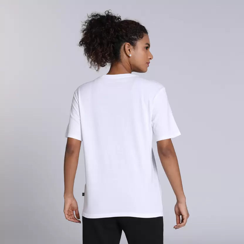 Дамска тениска P* Classic - SatModa https://satmoda.com/products/дамска-тениска-p-classic Ефектна дамска тениска с обло деколте и свободна кройка. Осигурява максимален комфорт през летните дни.Съчетава се добре както с дънки, така и със спортен екип.