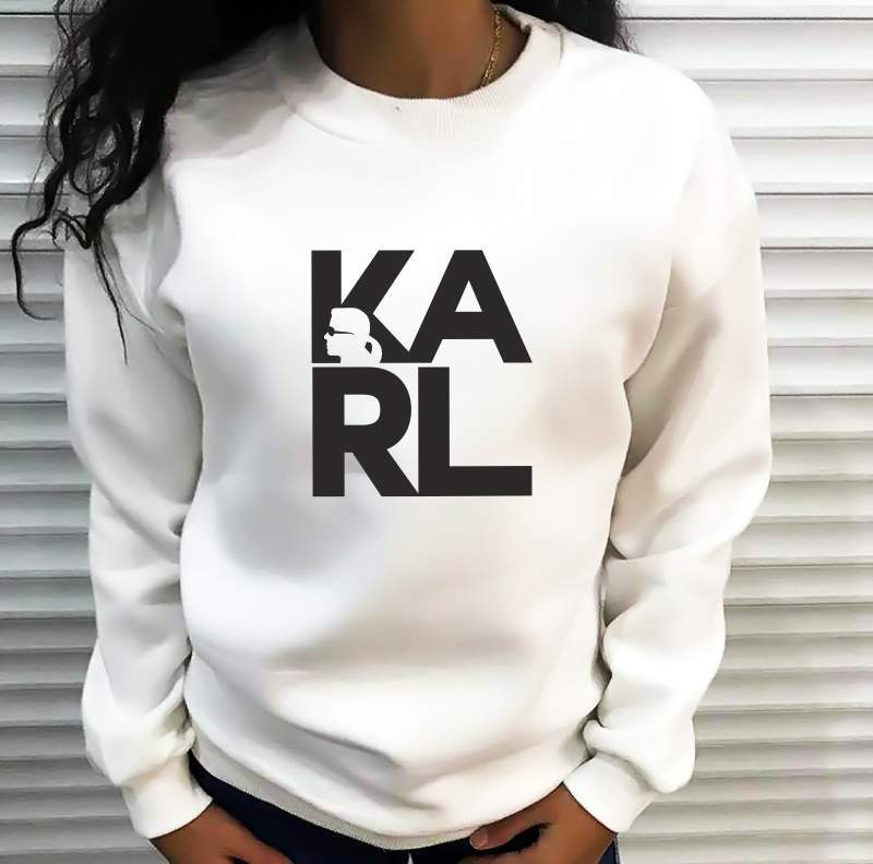 Дамска блуза Karl Head https://satmoda.com/products/дамска-блуза-karl-head Блуза с обло деколте и свободна кройка. Материята на блузата е изключително мека и приятна. Осигурява максимален комфорт и топлина през зимните дни. 100% памук