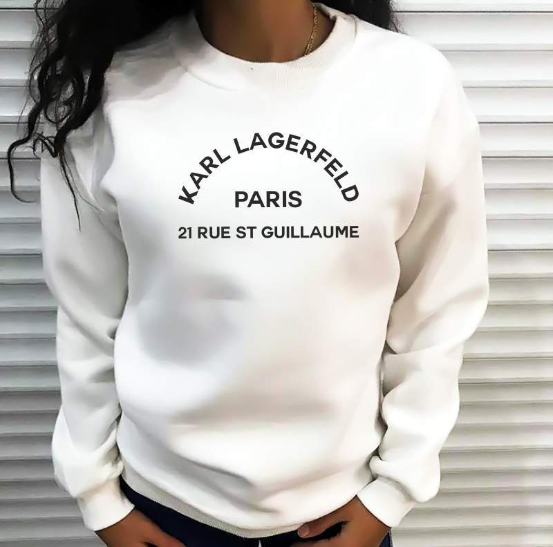 Дамска блуза Karl 21 rue dtg https://satmoda.com/products/дамска-блуза-karl-21-rue-dtg Модерна дамска блуза с надписБлуза с обло деколте и свободна кройка. Материята на блузата е изключително мека и приятна. Осигурява максимален комфорт и топлина през зимните дни.100% памук