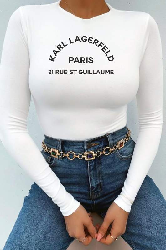 Дамско боди 21 rue st https://satmoda.com/products/дамско-боди-с-дълъг-ръкав-21-rue-st Топло и комфортно дамско боди - бикина с дълъг ръкав. Изработено от висококачествен 92% пениран памук и 8% ликра, което дава допълнителна мекота и еластичност. Закопчалката е с три малки кукички.СЪСТАВ:92% памук. 8% ликра.