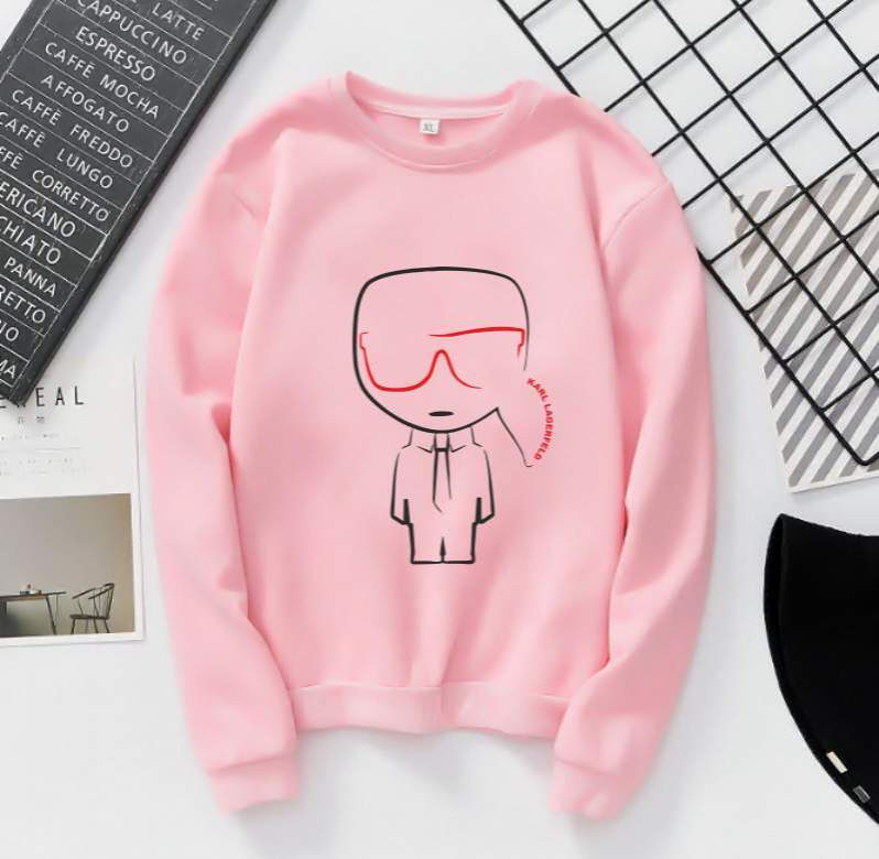 Дамска блуза Karl Abstract dtg https://satmoda.com/products/дамска-блуза-karl-abstract-dtg Модерна дамска блуза с щампа в пет цвята. Блуза с обло деколте и свободна кройка. Материята на блузата е изключително мека и приятна. Изработена от 100% памук .