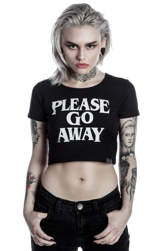 кроп топ PLEASE GO AWAY- SatModa https://satmoda.com/products/kроп-tоп-please-go-away Кроп Топ тениска с обло деколте и свободна кройка. Материята на тениските е изключително мека и осигурява максимален комфорт през летните дни. 100% памук.