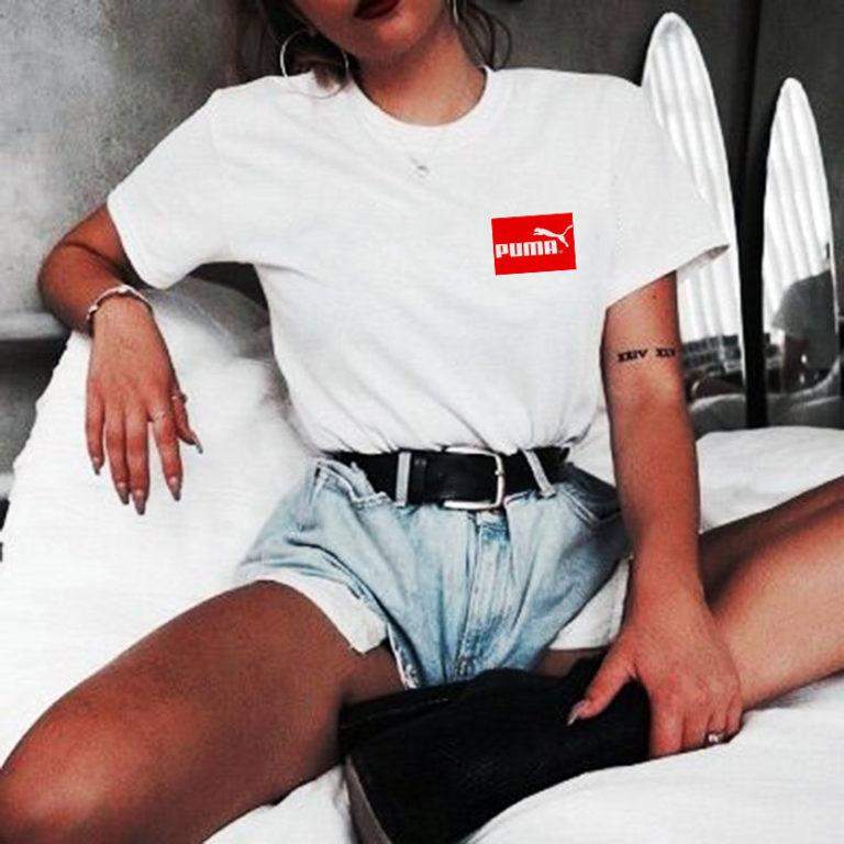 Дамска тениска Red frame puma https://satmoda.com/products/дамска-тениска-red-frame-puma Дамска Тениска с обло деколте и свободна кройка.Материята на тениската е изключително мека и осигурява максимален комфорт през летните дни.Съчетава се добре с елегантно, спортно-елегантно и ежедневно облекло.Тениската е изработена от 100% памукПрепоръчителна температура за пране 30°