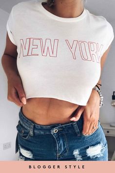 Кроп Топ New York - SatModa... https://satmoda.com/products/кроп-топ-new-york Кроп Топ тениска с обло деколте и свободна кройка. Материята на тениските е изключително мека и осигурява максимален комфорт през летните дни. 100% памук.