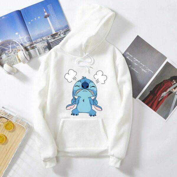 Дамски суичър Angry Stitch https://satmoda.com/products/дамски-суичър-angry-stitch Ефектен дамски суичър с качулка с връзкиМатерията на блузата е изключително мека и приятна. Осигурява максимален комфорт и топлина през зимните дни100% Памук