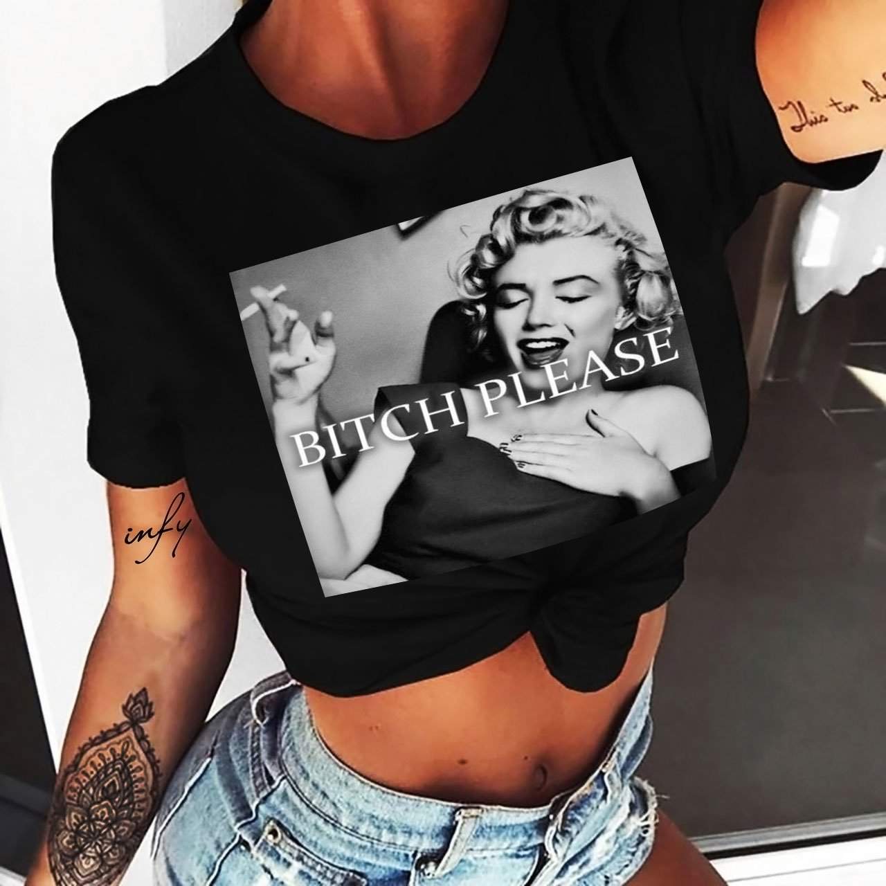 Дамска тениска Bitch, please https://satmoda.com/products/дамска-тениска-bitch-please Дамска Тениска с обло деколте и свободна кройка.Материята на тениската е изключително мека и осигурява максимален комфорт през летните дни.Съчетава се добре с елегантно, спортно-елегантно и ежедневно облекло.Тениската е изработена от 100% памук