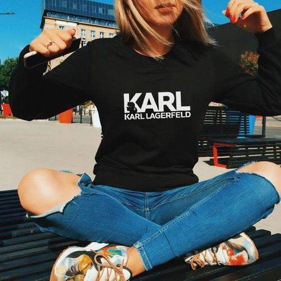 Дамска блуза Karl Lagerfeld dtg https://satmoda.com/products/дамска-блуза-karl-lagerfeld Блуза с обло деколте и свободна кройка. Материята на блузата е изключително мека и приятна. Осигурява максимален комфорт и топлина през зимните дни. 100% Памук