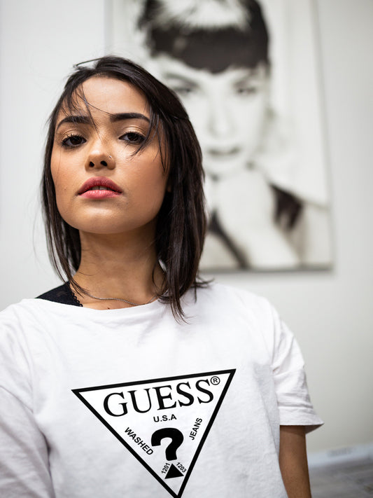 Дамска тениска Guess Black/SatModa

Дамска тениска със стилен дизайн и висококачествени материали. Отличен избор за ежедневието и спорт. Подходяща за разнообразни поводи и комбинации.

BGN 24.90