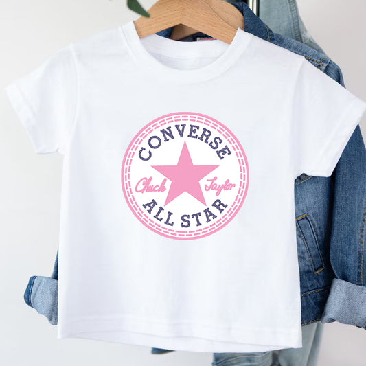 SatModa  SatModa  https://satmoda.com › products › детска-тениска-converse  Детска тениска Converse / SatModa  Детска тениска със забавен принт за всяко малко приключение. Мека и дишаща, за комфорт през целия ден.  BGN 23.60